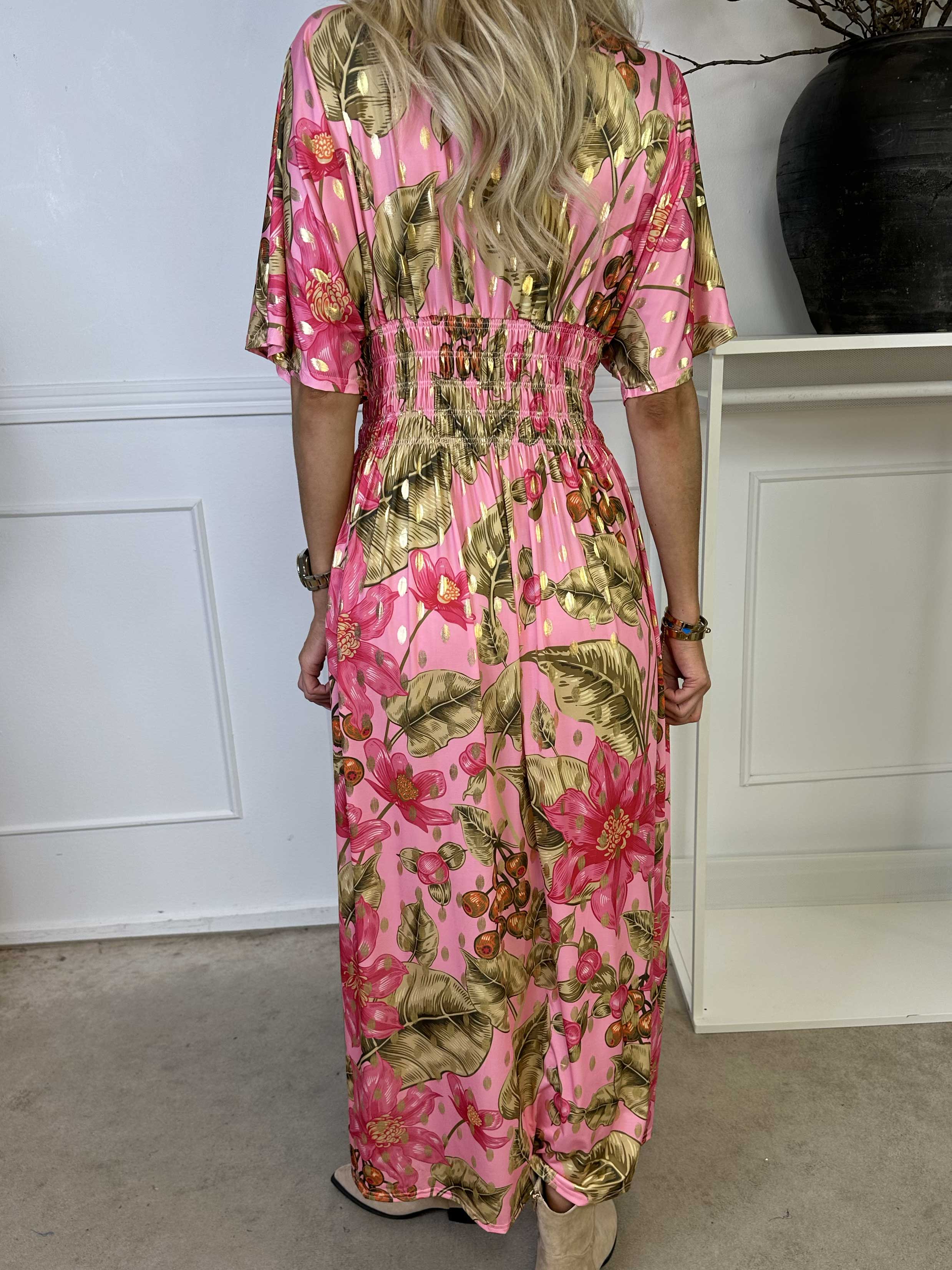 Pams Berry - Lang elastisk kjole med smock i livet